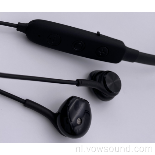 Bluetooth-hoofdtelefoon met magnetische verbinding